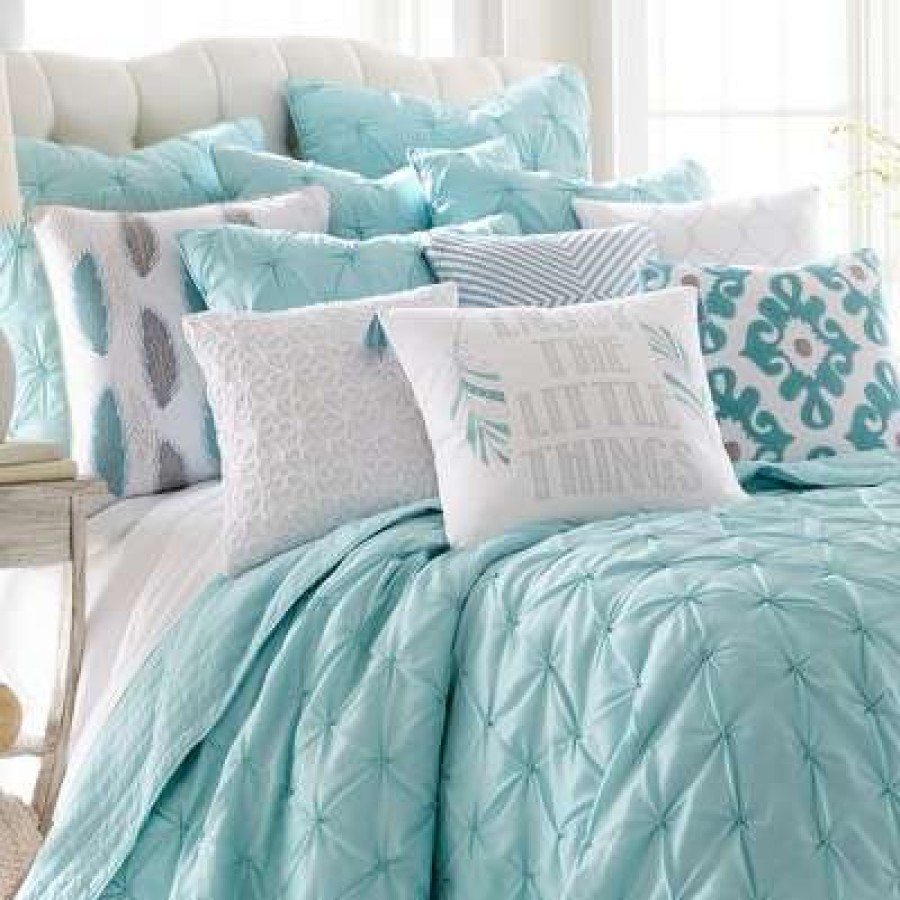 Quilt Bedding Sets * | Buy Spa Pintuck Quilt Set One King Quilt And Two King Shams Levtex Home