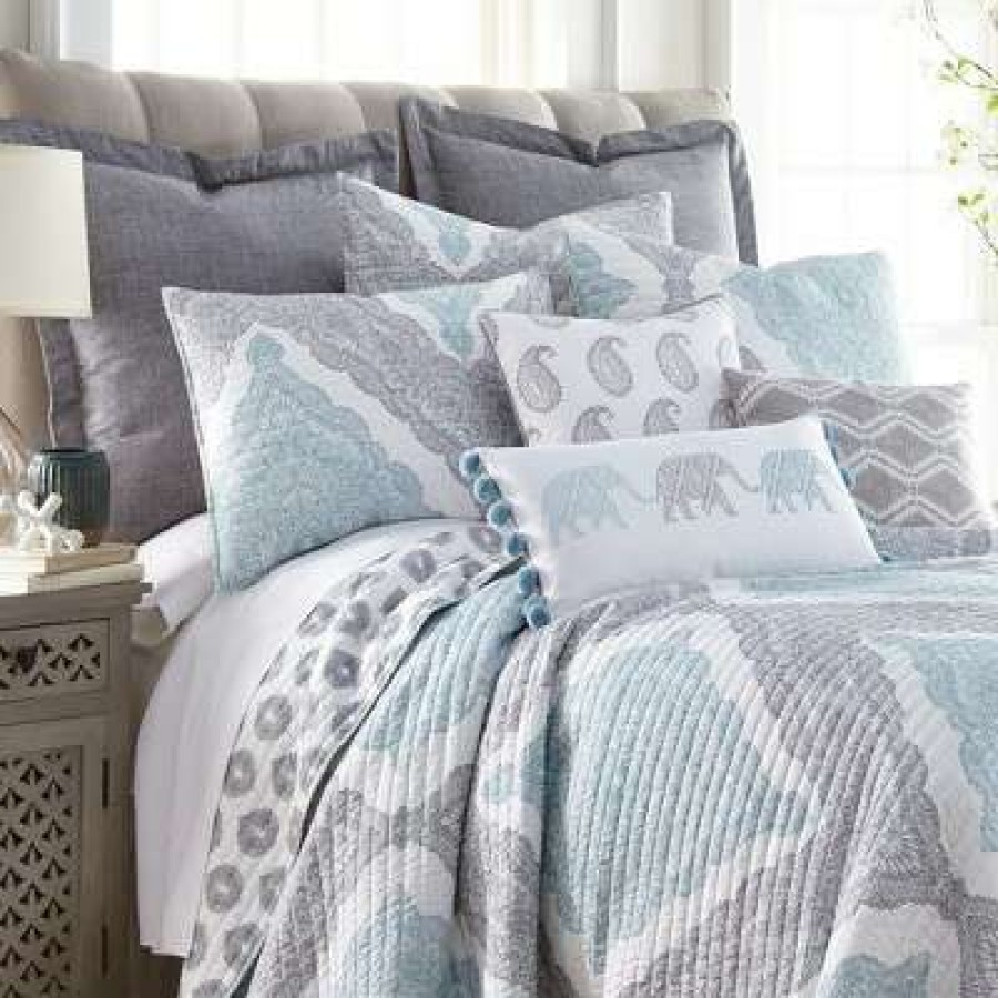 Quilt Bedding Sets * | Flash Sale Montclair Medallion Quilt And Pillow Sham Set Levtex Home