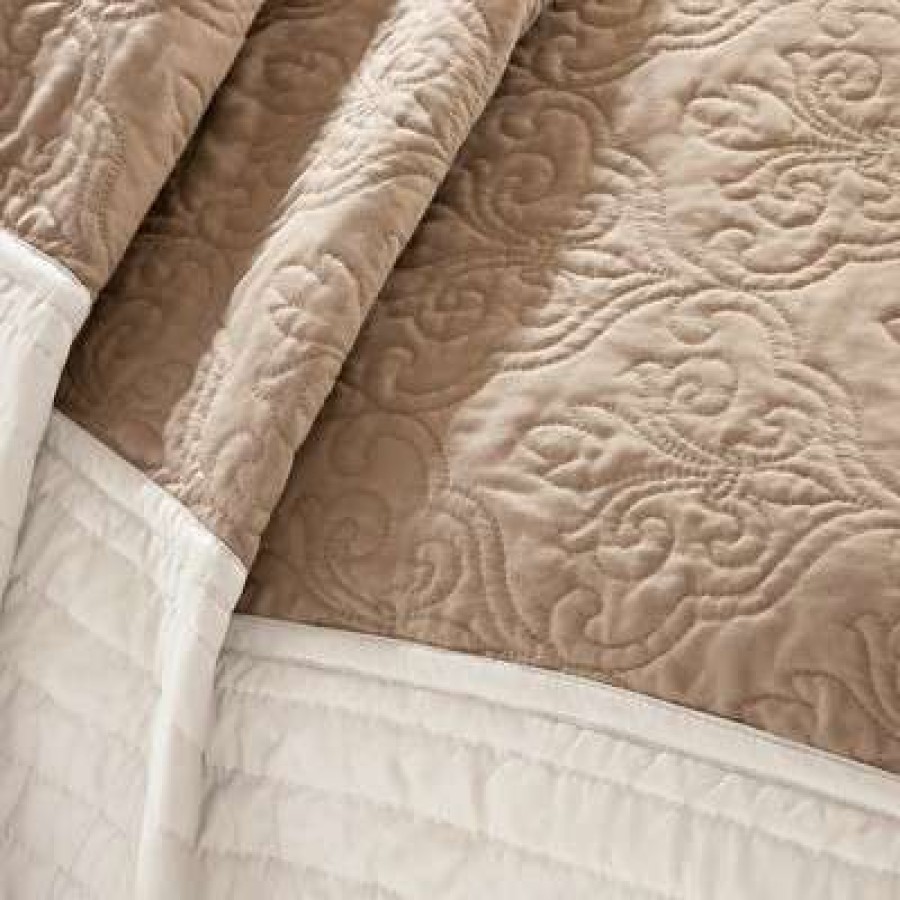 Quilt Bedding Sets * | Budget Madison Park 7Pc Longmont Quilted Coverlet Set