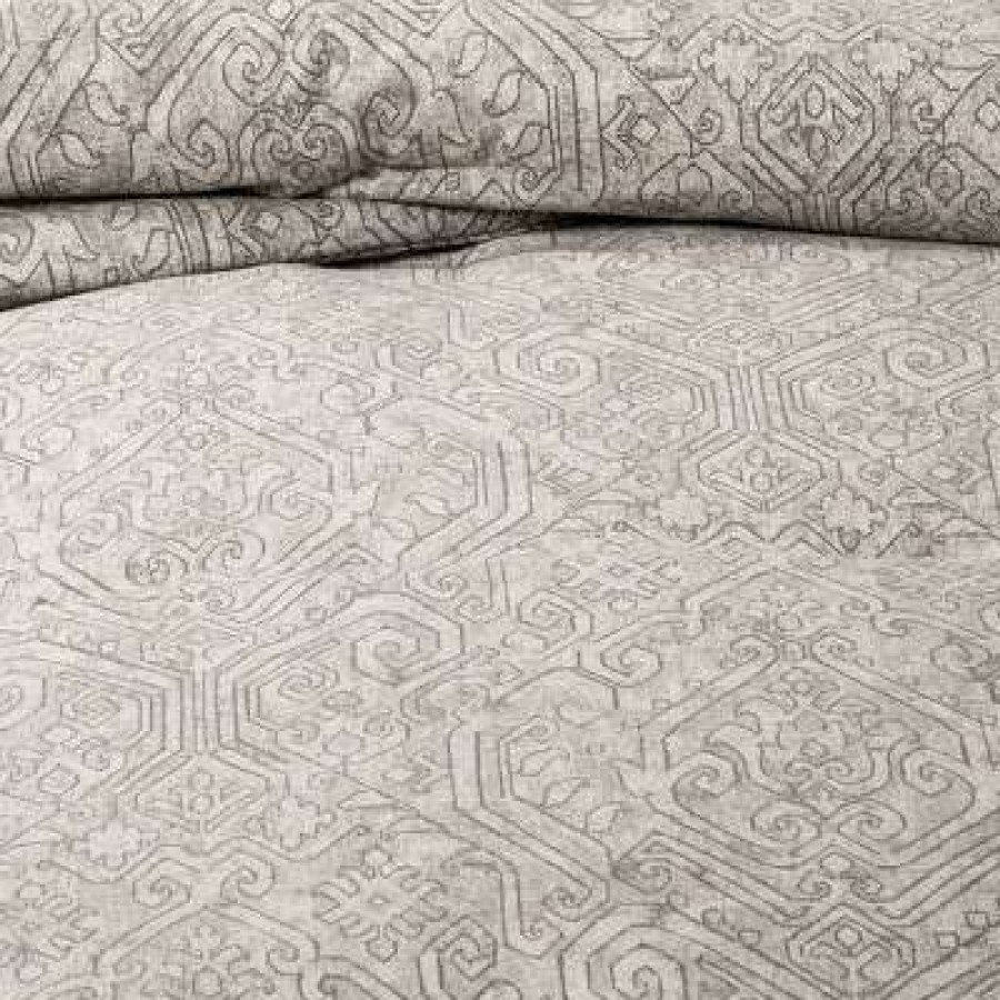 Comforter Bedding Sets * | Wholesale Full/Queen Family Friendly Medallion Comforter & Sham Set Gray Threshold