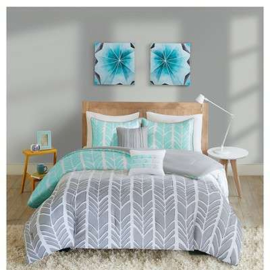 Comforter Bedding Sets * | Hot Sale Intelligent Design Amanda Feather Chervon Print Comforter Set Aqua