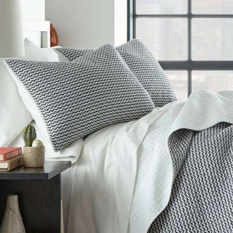 Quilt Bedding Sets * | Best Reviews Of City Scene Leaves Quilt Set