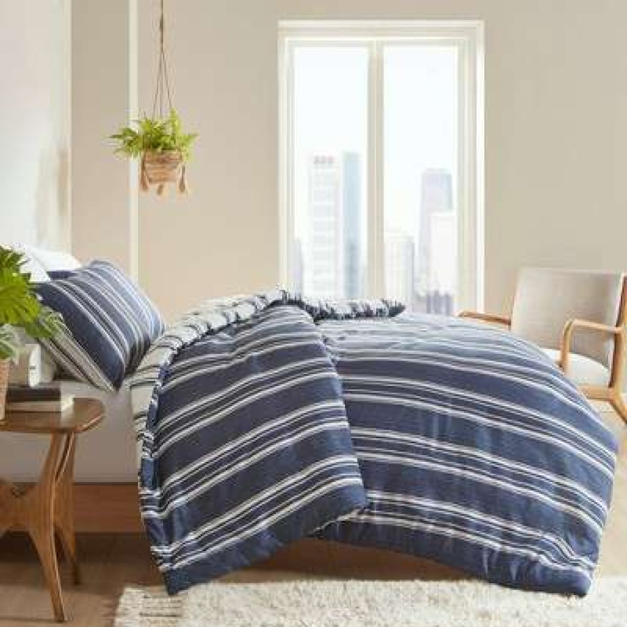 Duvet Cover Bedding Sets * | Discount 3Pc Avery Striped Reversible Duvet Cover & Sham Set Clean Spaces Navy