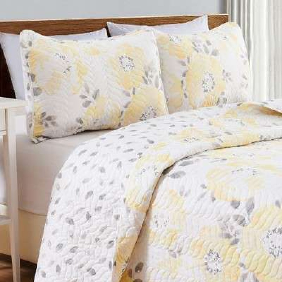 Quilt Bedding Sets * | Best Sale Great Bay Home Helene Reversible Floral Printed Quilt Set