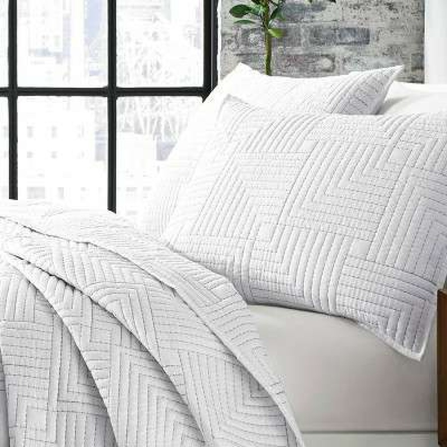 Quilt Bedding Sets * | Budget Maze Quilt Set City Scene White