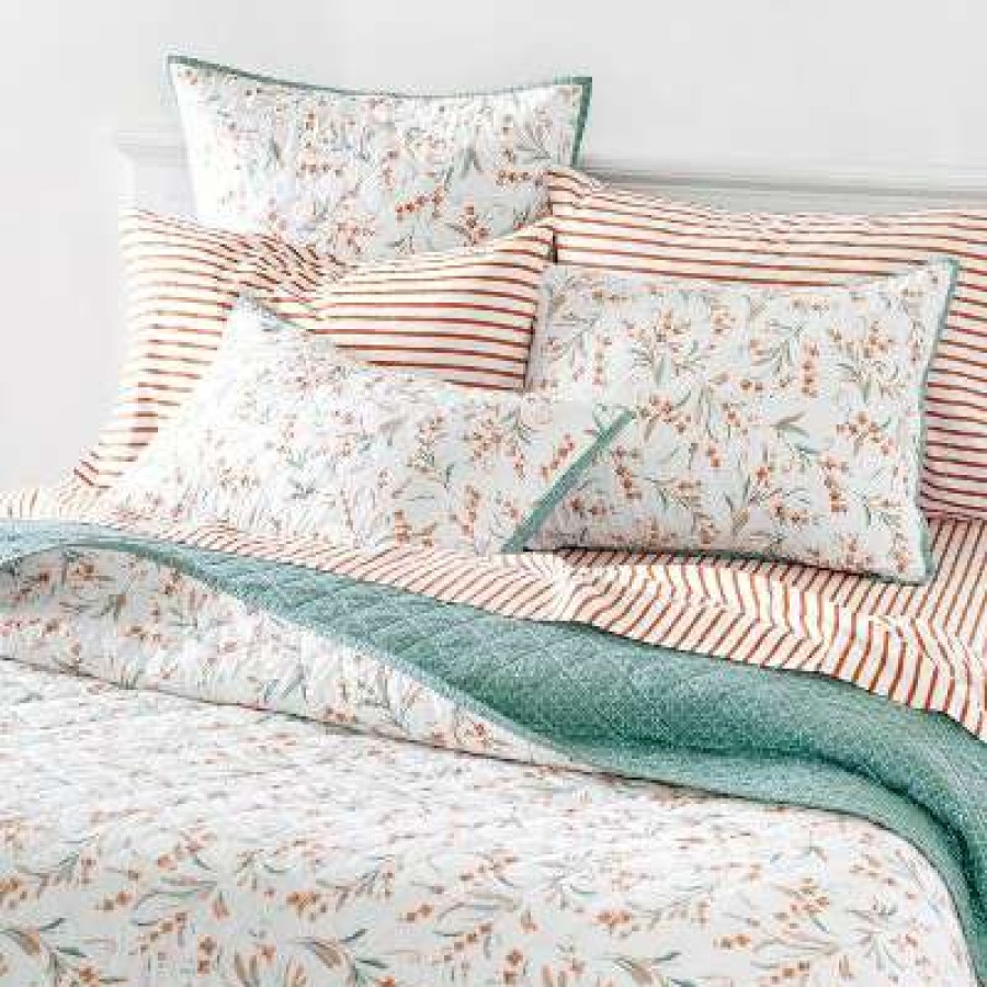 Bedding Collections * | Flash Sale Etta Organic Quilt Bedding Collection Martha Stewart